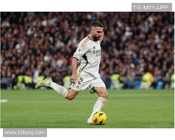 摩洛哥足球明星赛激战正酣，球员们全力拼搏展现非凡实力