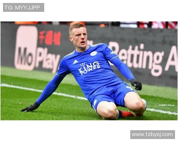 20年代足球传奇人物盘点：十大球星成就与影响力深度解析